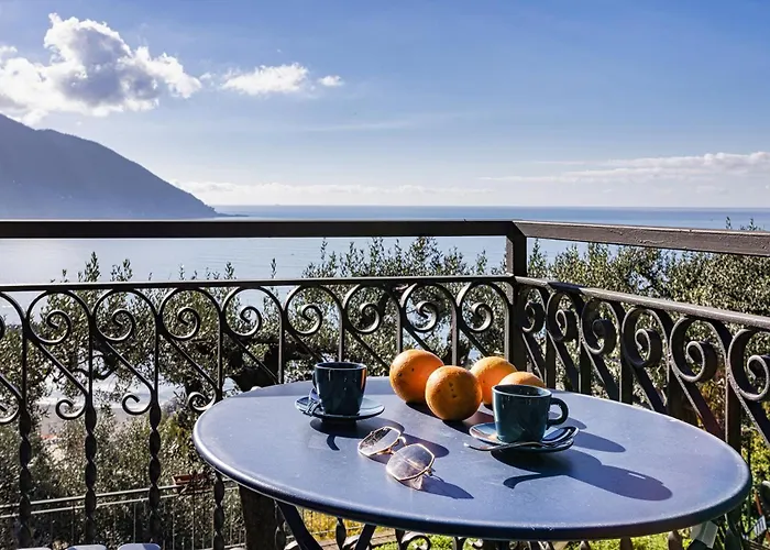 Apartmán Seaview With Garden In By Wonderful Italy *
