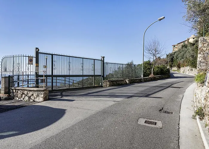 Seaview With Garden In By Wonderful Italy Apartmán *